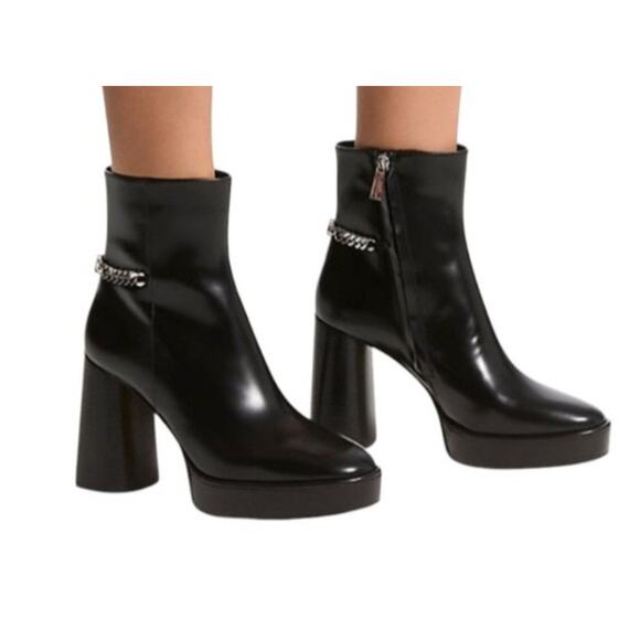 Michael Kors NWT Carlisle Platform Boots Black Leather Size 8.5 Silver Chain - Picture 7 of 7